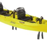 Kayak de pêche et loisir à propulsion homologué mer et CE Hobie Mirage Oasis couleur vert seagrass vue de 3/4 kayak double bi-places 2 places 2 personnes Tandem
