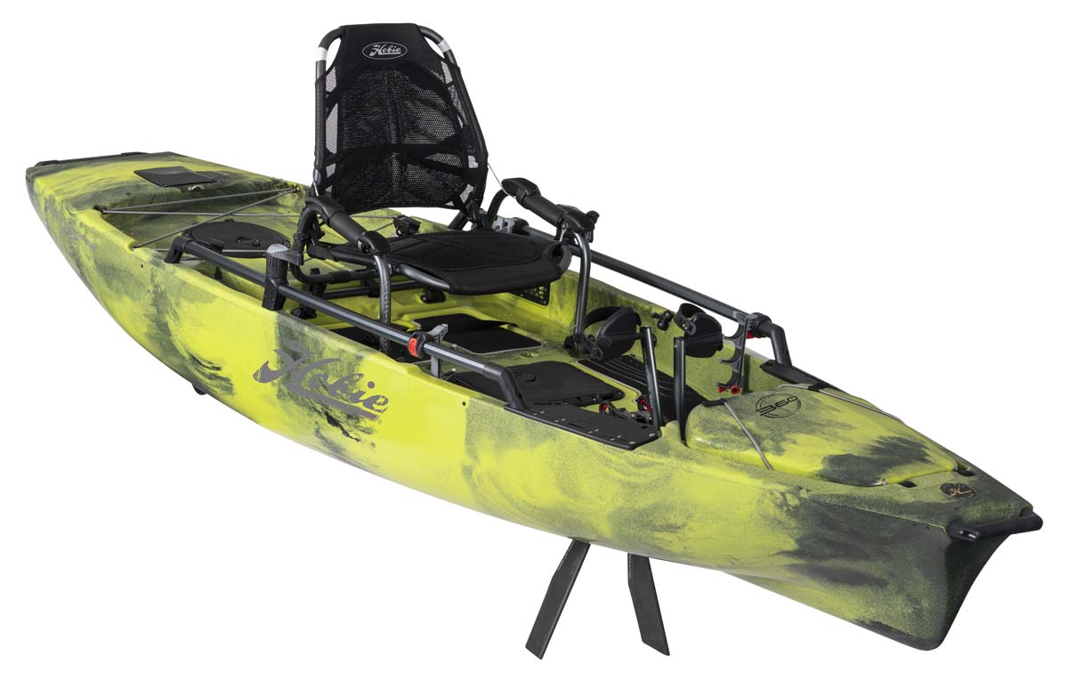 Kayak de pêche à propulsion homologué mer et CE Hobie Mirage ProAngler 12 360 de couleur camouflage vert amazone vue de 3/4