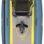 Kayak gonflable à propulsion qui ressemble à un paddle Hobie Mirage iTrek_14 de couleur bleu et jaune 2 places Tandem bi-places 2 personnes vue de dessus